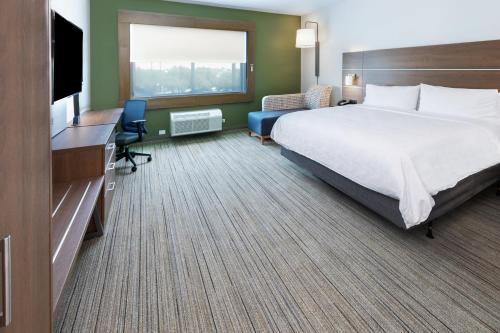 hol inn exp and suites stafford nw sugar land