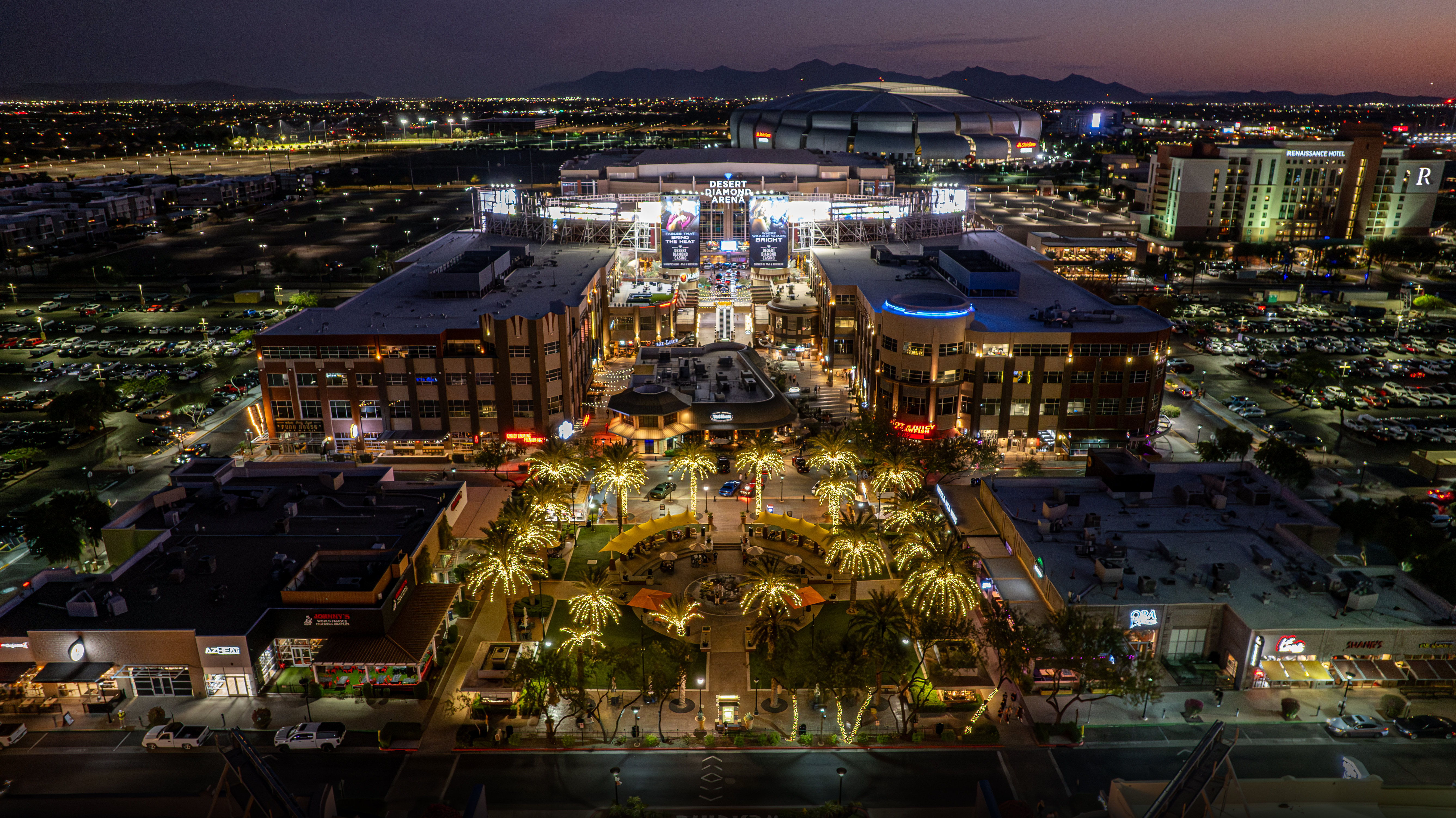 holiday inn glendale stadium and ent dist