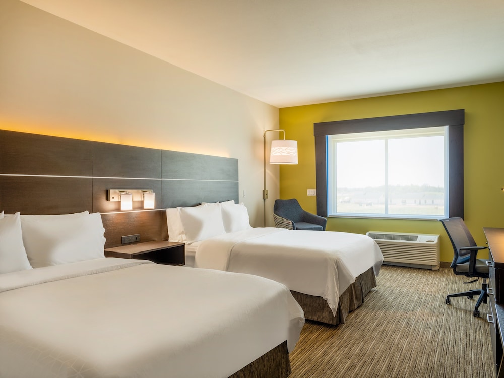 holiday inn express and suites watertown an ihg hotel