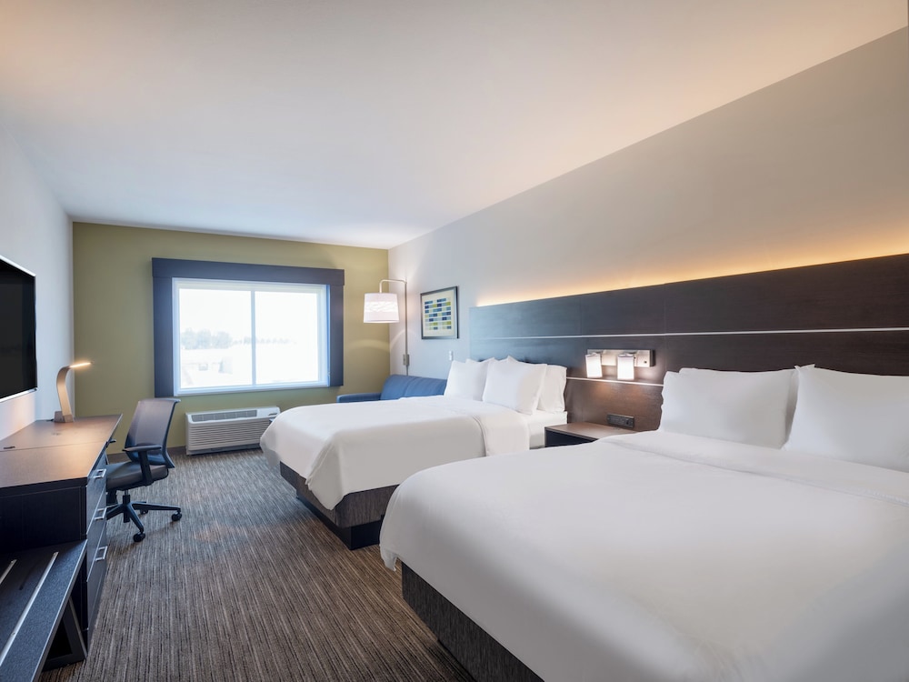 holiday inn express and suites watertown an ihg hotel