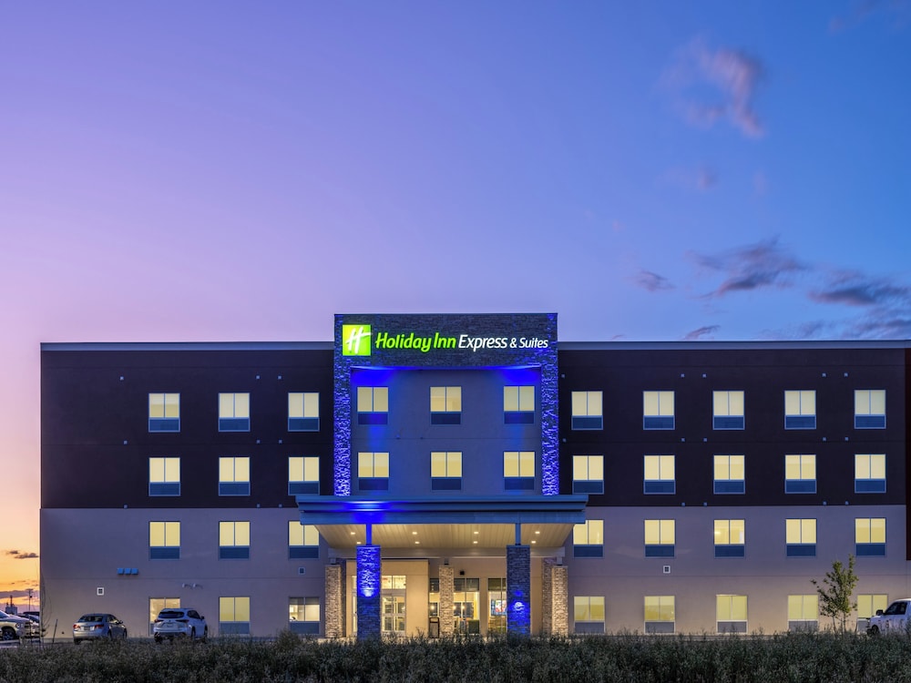 holiday inn express and suites watertown an ihg hotel