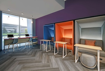 tru by hilton troy detroit