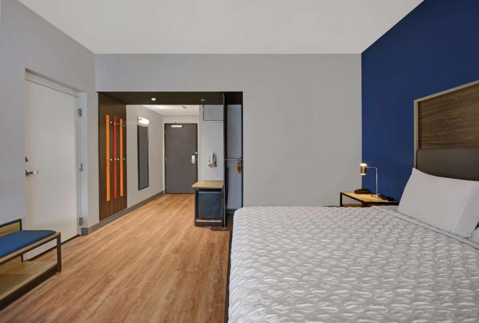 tru by hilton troy detroit
