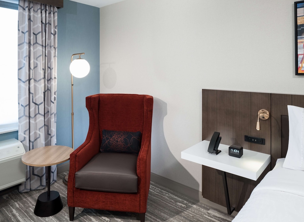 hilton garden inn madison downtown