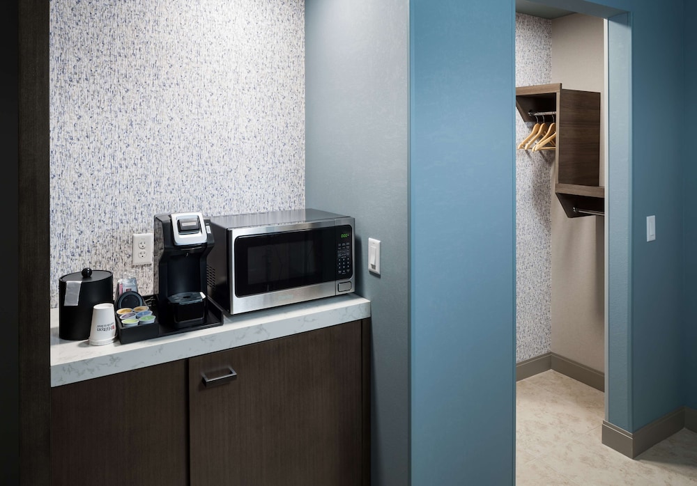 hilton garden inn madison downtown