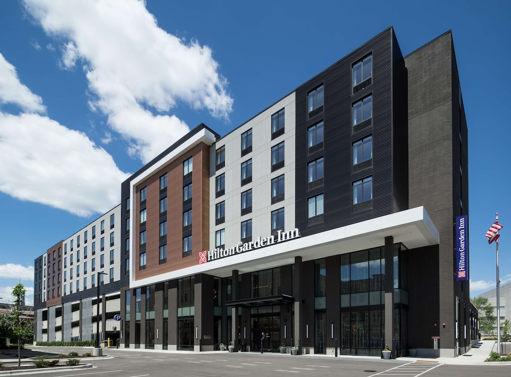hilton garden inn madison downtown