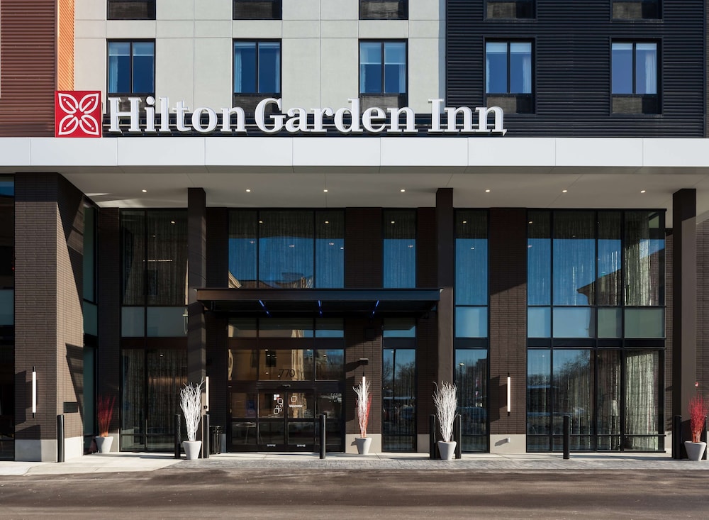 hilton garden inn madison downtown