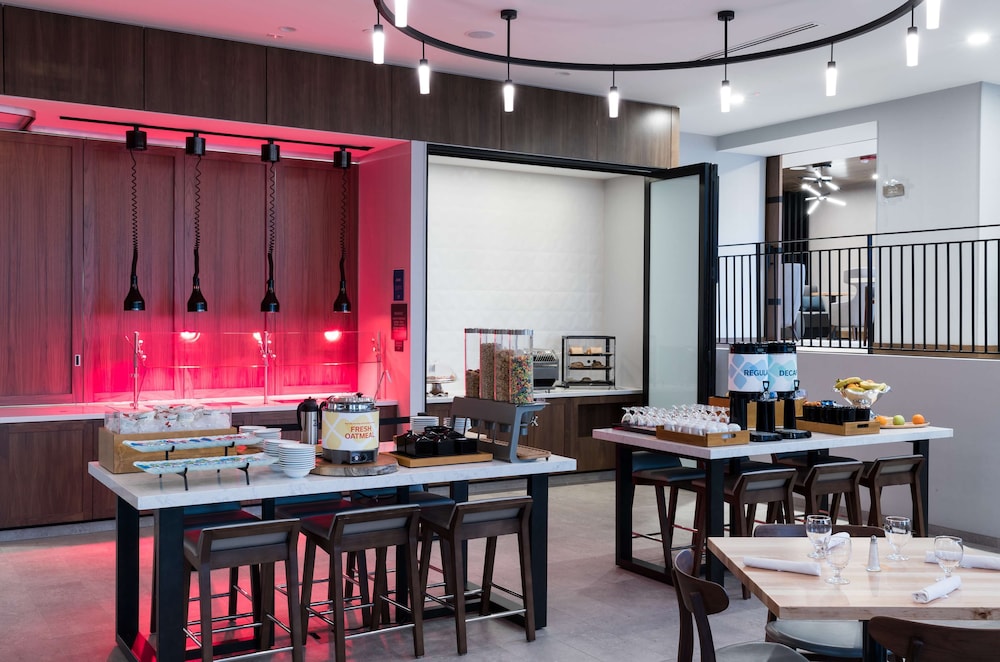 hilton garden inn madison downtown