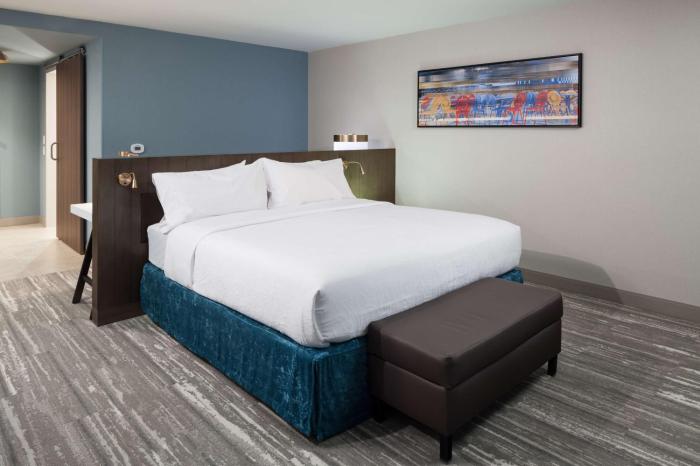 hilton garden inn madison downtown