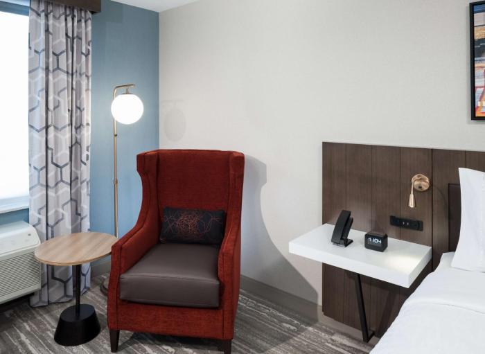 hilton garden inn madison downtown