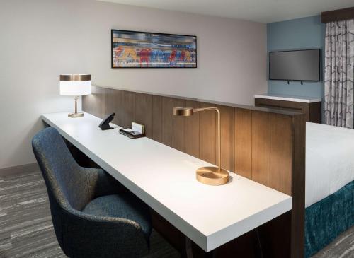 hilton garden inn madison downtown