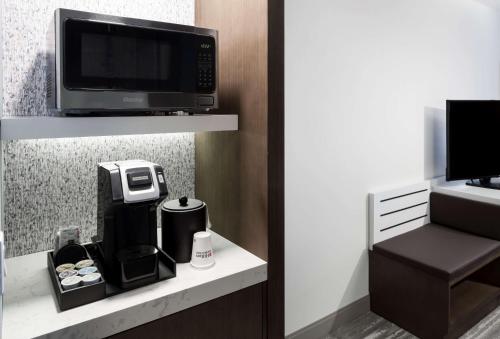 hilton garden inn madison downtown