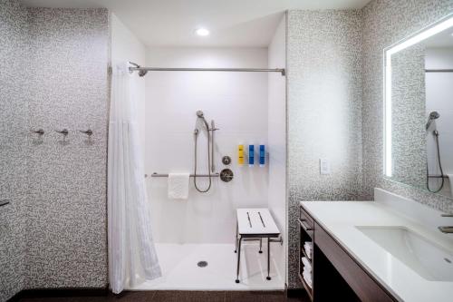 home2 suites by hilton north little rock