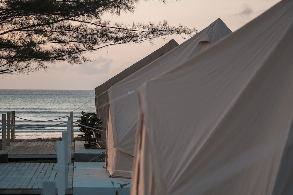 cabana retreat glamping