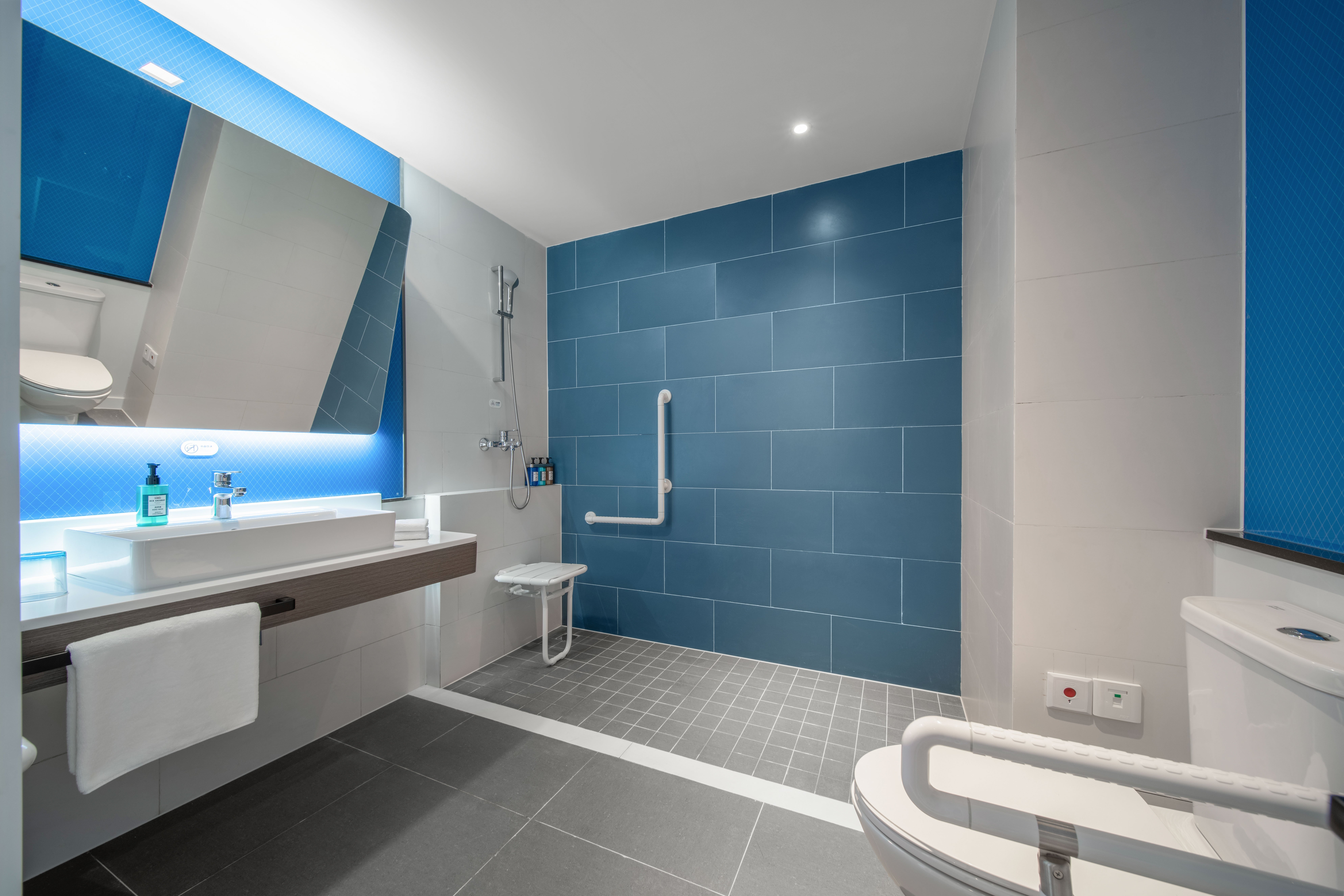 holiday inn express rongcheng science and technolo