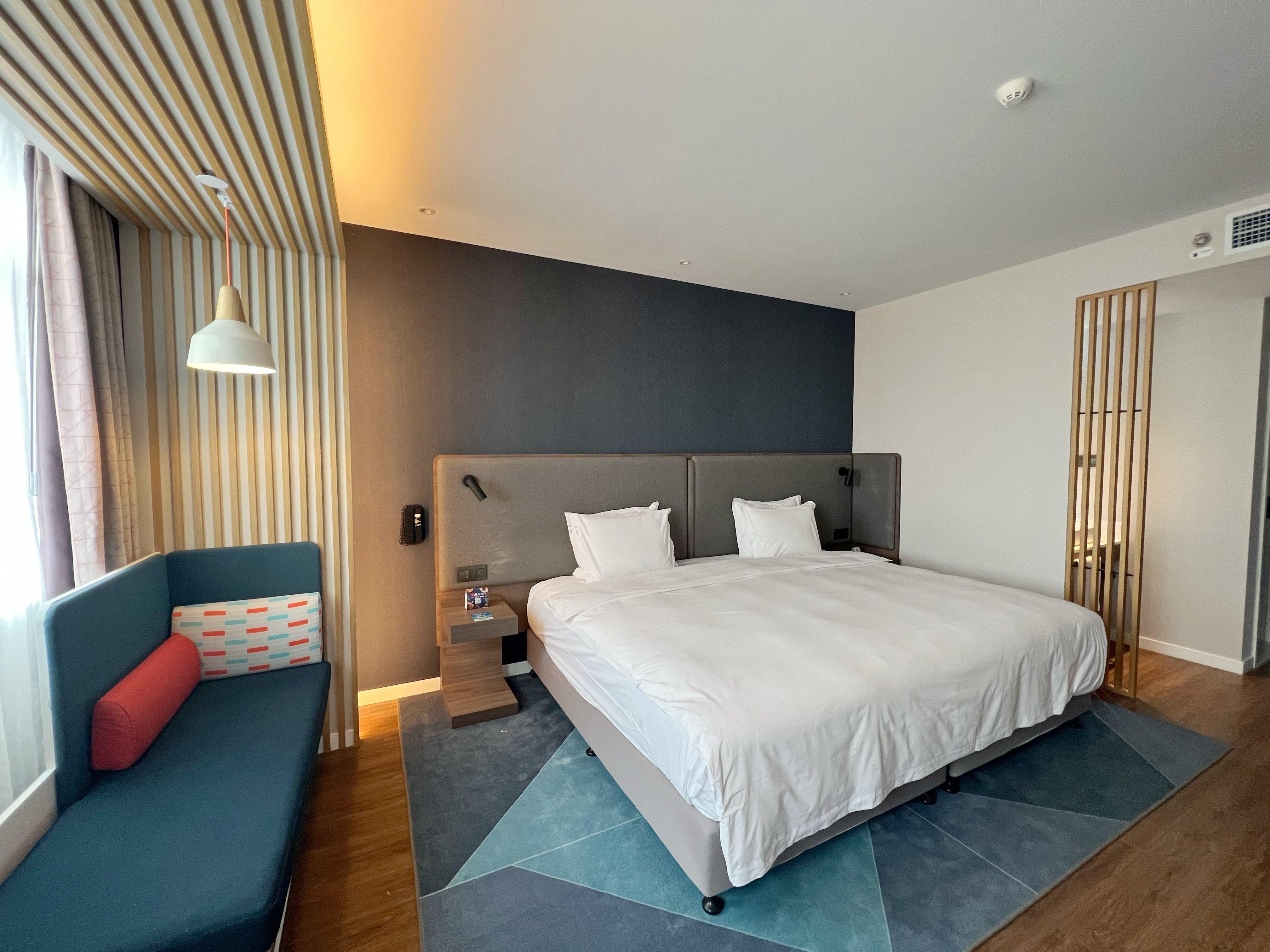 holiday inn express rongcheng science and technolo
