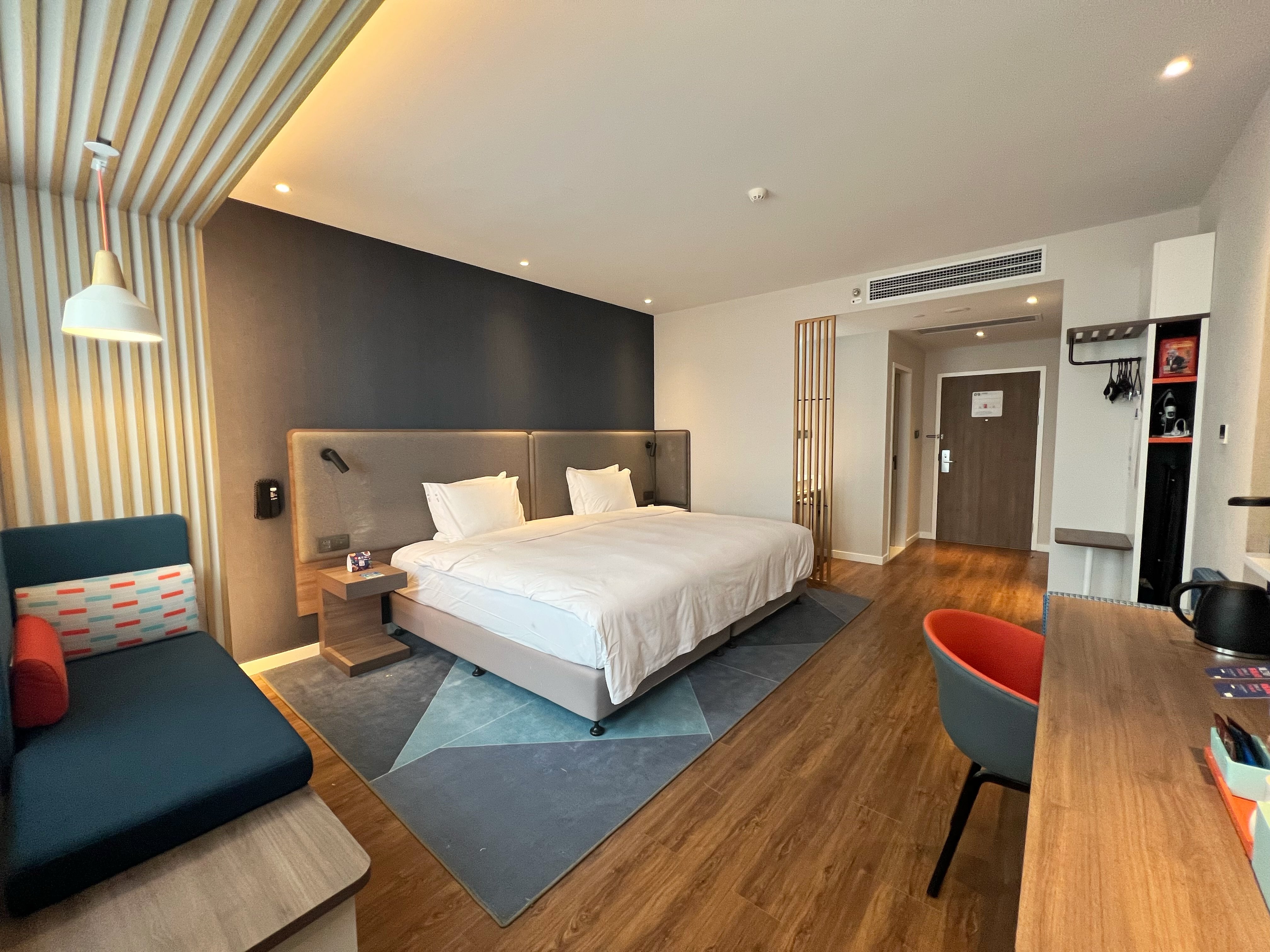 holiday inn express rongcheng science and technolo