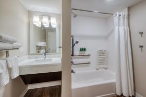 towneplace suites by marriott indianapolis airport