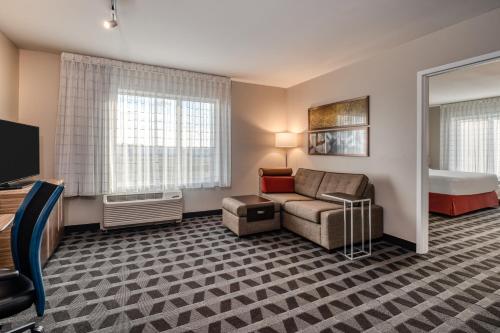 towneplace suites by marriott indianapolis airport