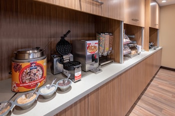 towneplace suites by marriott indianapolis airport