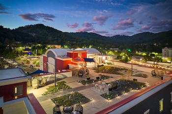 Candlewood Suites Asheville Downtown, An Ihg Hotel,Buncombe County>>Asheville,2.5 star