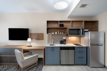 Candlewood Suites Asheville Downtown, An Ihg Hotel,Buncombe County>>Asheville,2.5 star