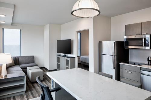 hyatt house denver aurora