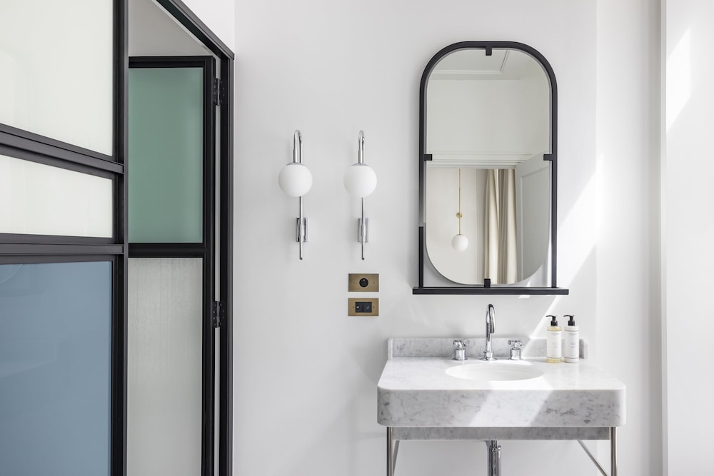 kimpton st honore paris an ihg hotel