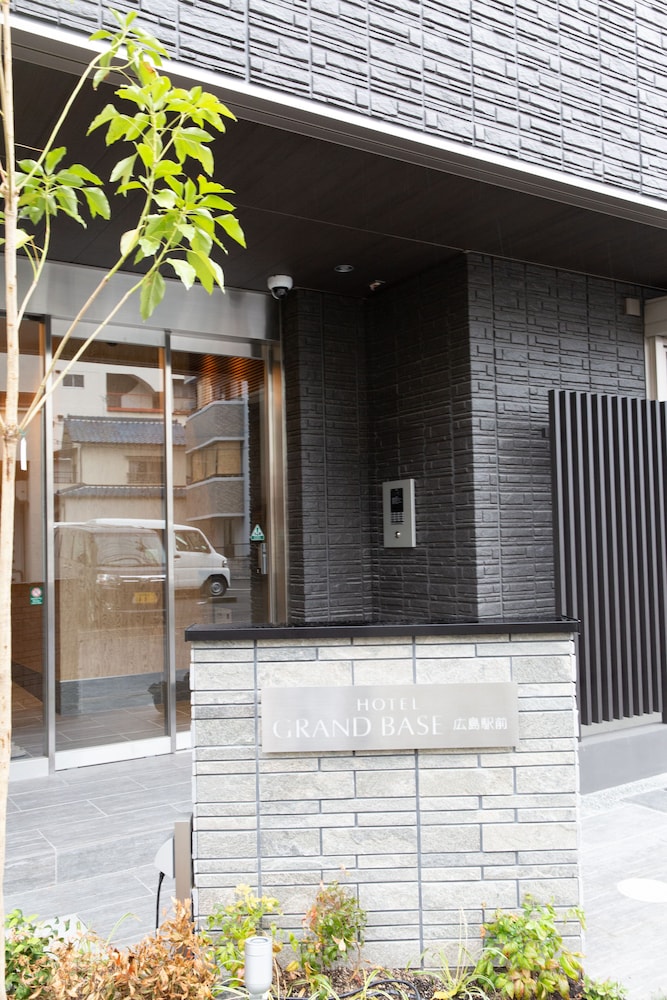 grand base hiroshima ekimae