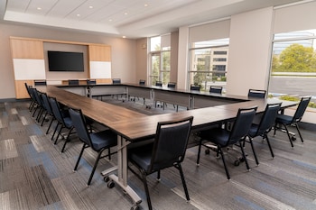 Hyatt House Nashville Airport,Tennessee>>Nashville,3 star