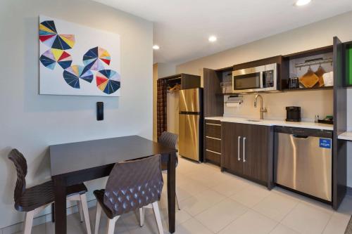 home2 suites by hilton tucson airport