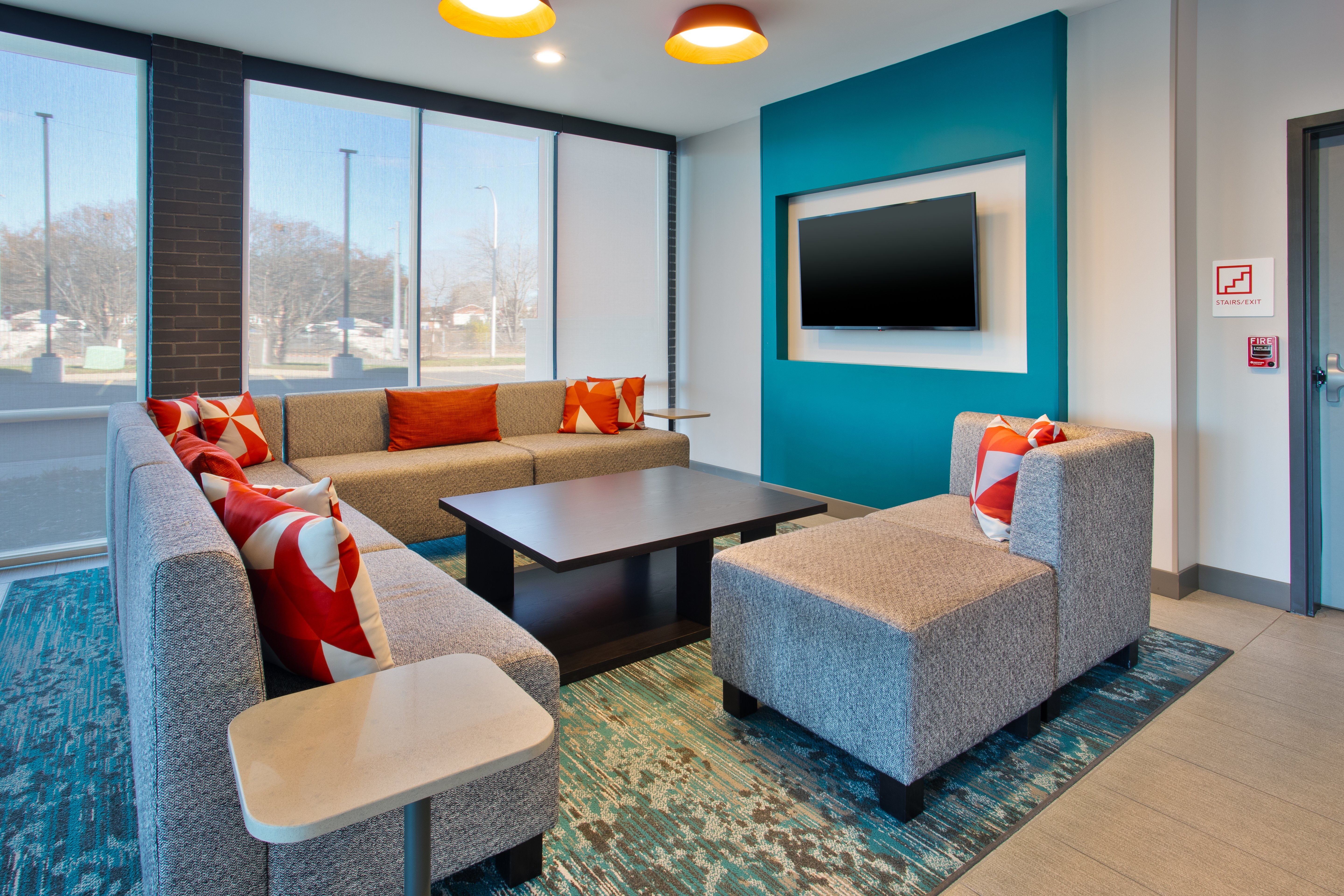 avid hotel detroit warren an ihg hotel