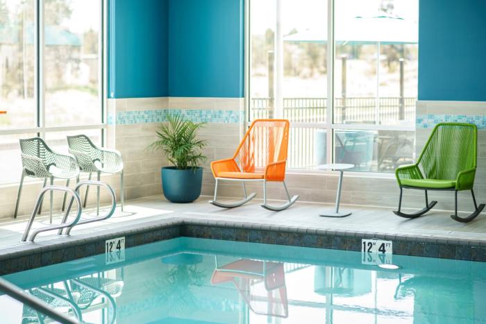 hampton inn redmond bend airport or