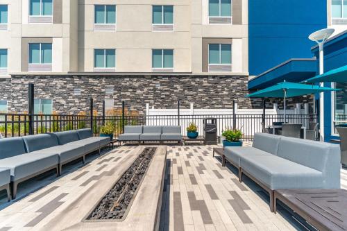 hampton inn redmond bend airport or