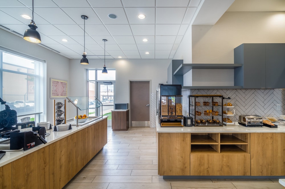 staybridge suites louisville expo center an ihg hotel
