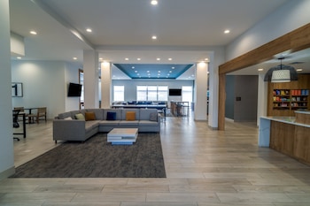 staybridge suites louisville expo center an ihg hotel