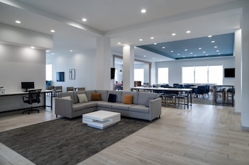 staybridge suites louisville expo center an ihg hotel