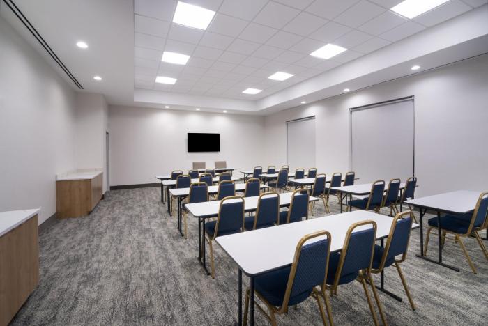 staybridge suites louisville expo center an ihg hotel