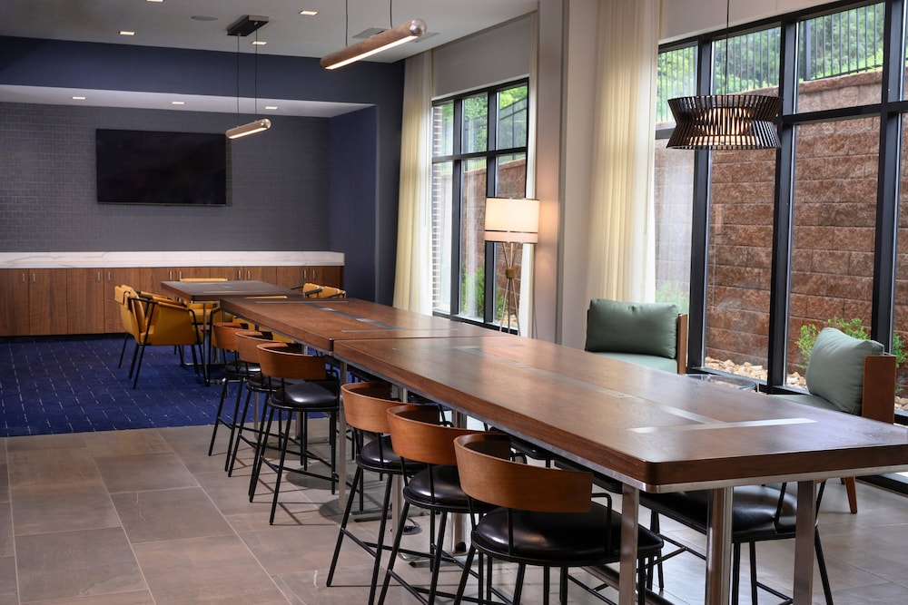 courtyard by marriott charlotte waverly