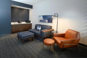 courtyard by marriott charlotte waverly