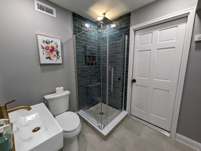 colony suite