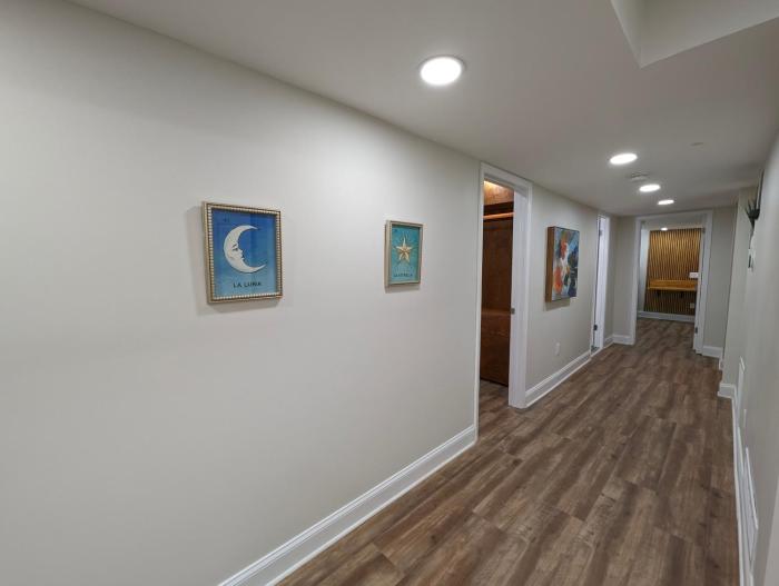 colony suite
