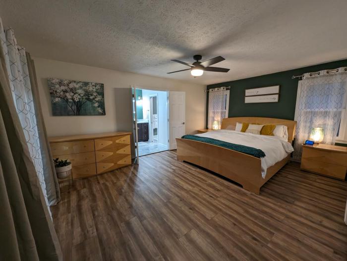 colony suite