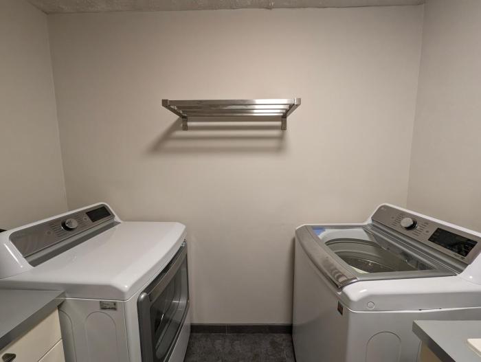 colony suite