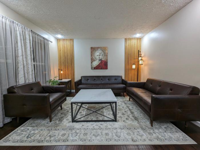 colony suite