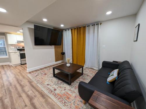 colony suite