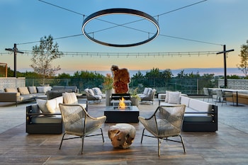 ac hotel by marriott austin hill country