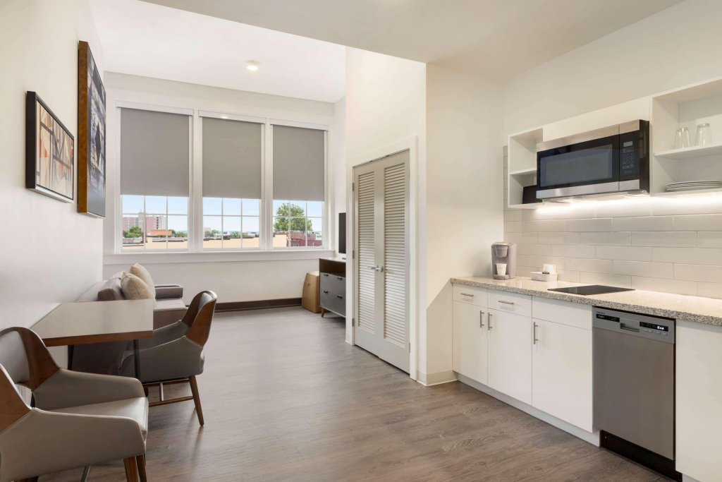 leavenworth local hotel