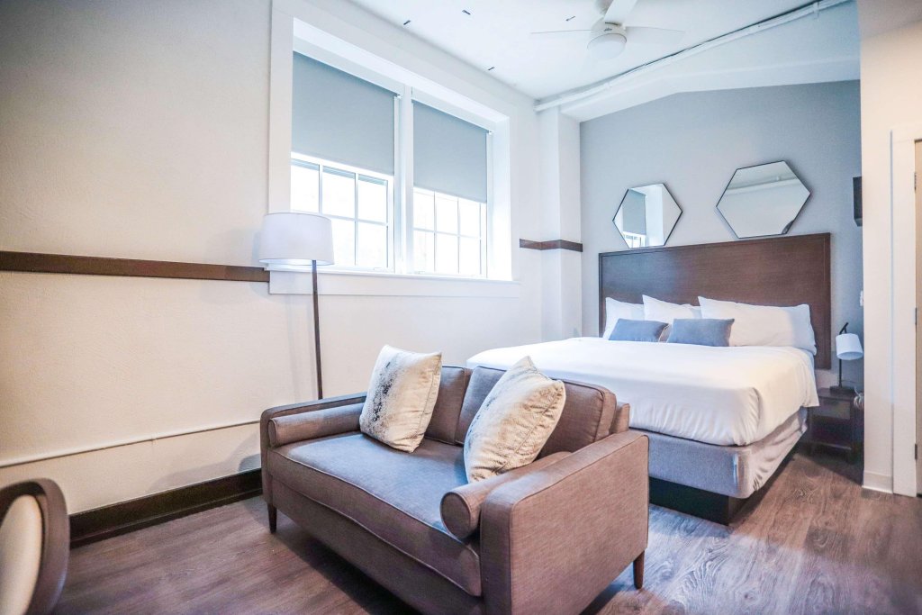 leavenworth local hotel