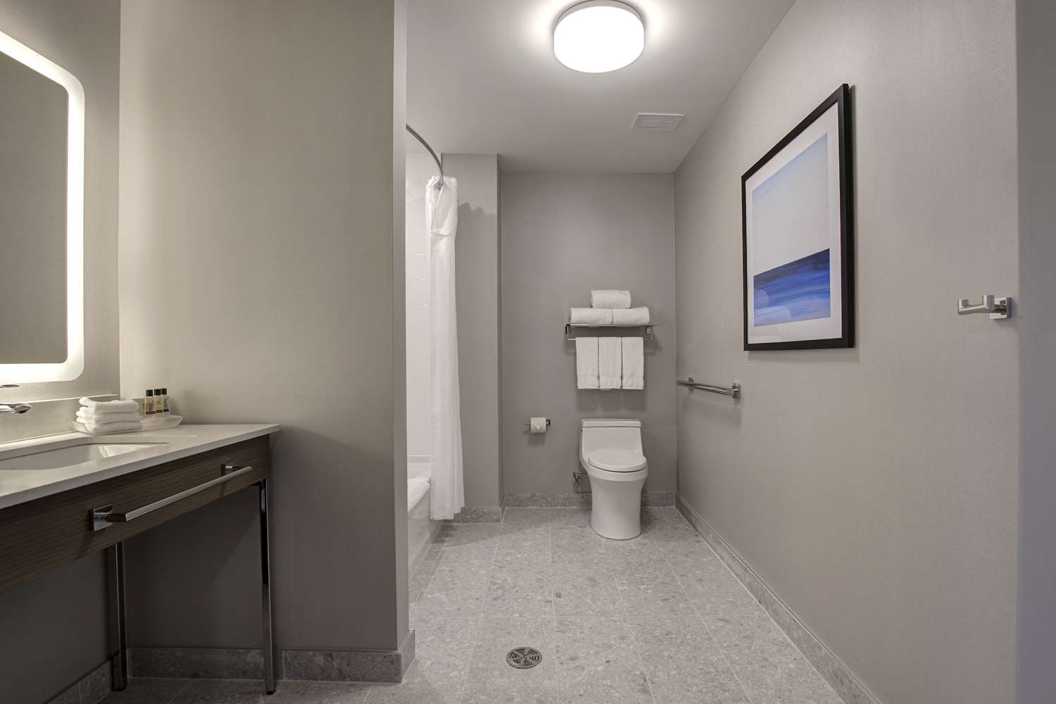 hampton inn by hilton montreal downtown